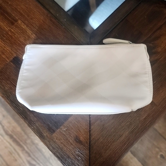 VIP Burberry Beauty Cosmetic Pouch